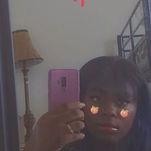 Meet your Posher, Amari